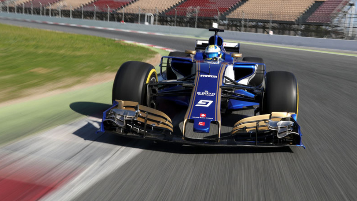 F1 2017: Η Sauber C36 στην πίστα της Βαρκελώνης!