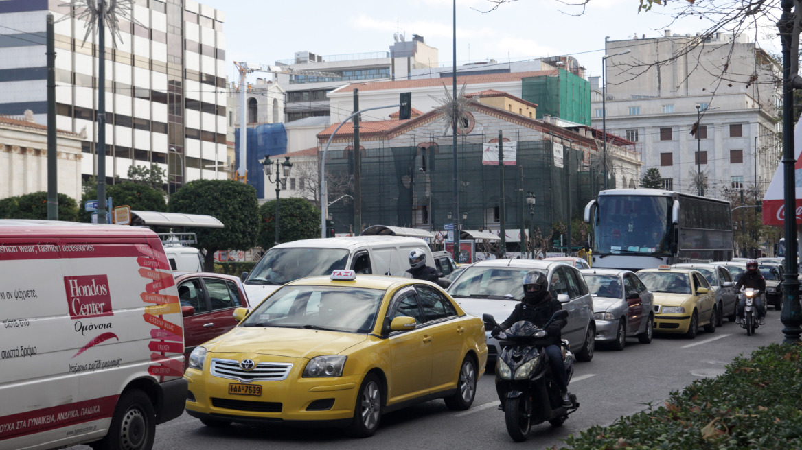 Ταλαιπωρία στους δρόμους: Χωρίς μετρό, ηλεκτρικό, τραμ σήμερα η Αθήνα