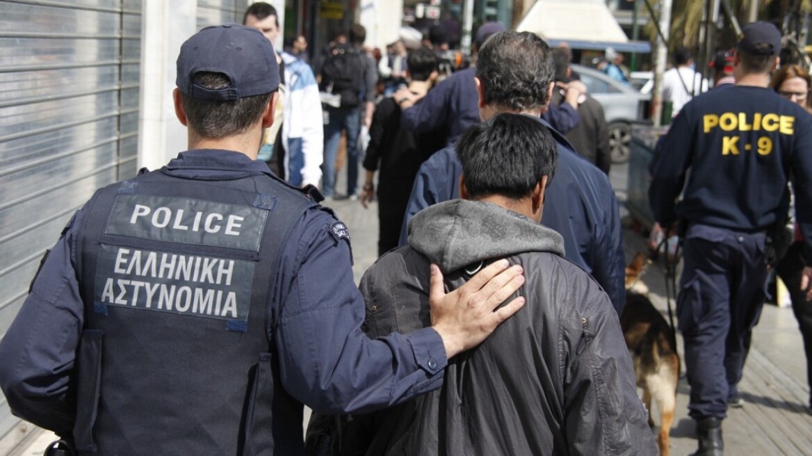 Στα χέρια της αστυνομίας μεγάλο κύκλωμα διακίνησης μεταναστών 