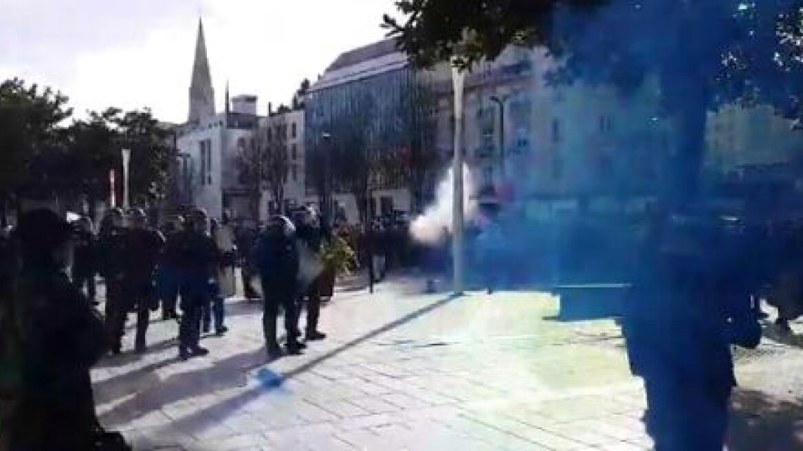 Γαλλία: Χημικά και διαπληκτισμοί σε διαδήλωση κατά της Λεπέν στη Ναντ