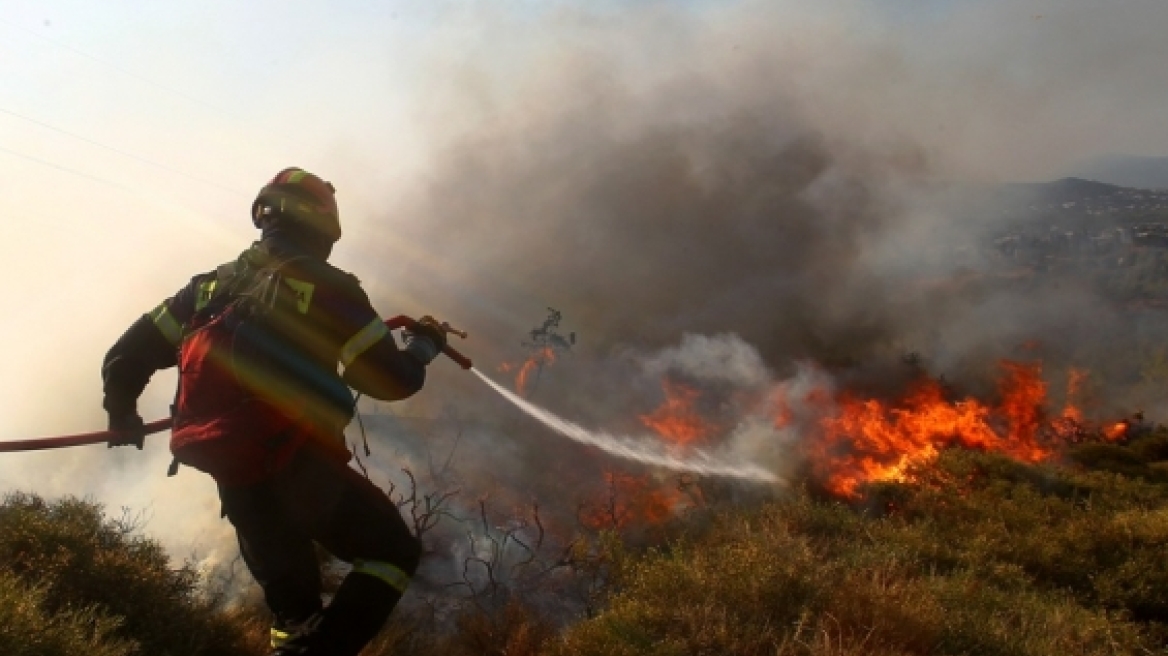 Συναγερμός στην Πυροσβεστική - Πυρκαγιά στο Ηράκλειο της Κρήτης 