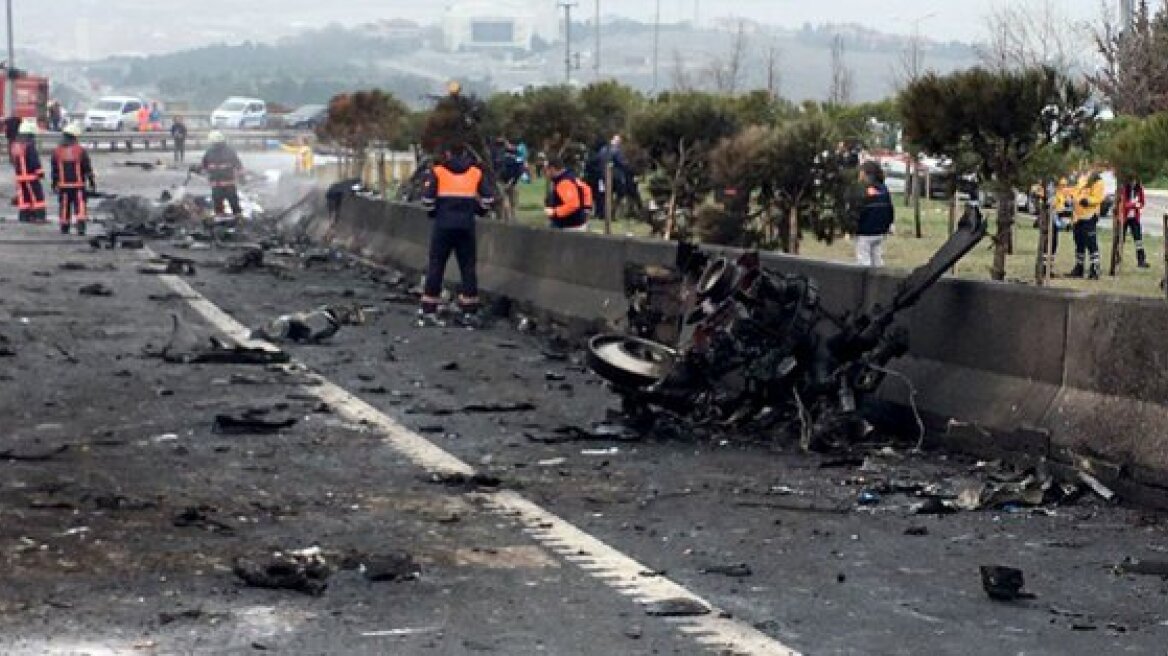 Επτά οι νεκροί από τη συντριβή ελικοπτέρου στην Κωνσταντινούπολη