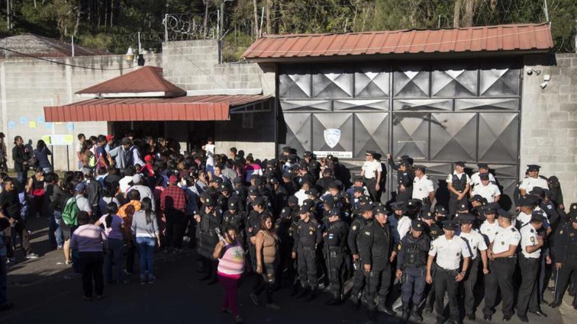 Ατύχημα ή έγκλημα η πυρκαγιά στη Γουατεμάλα; - Τα 37 έφτασαν τα νεκρά κορίτσια