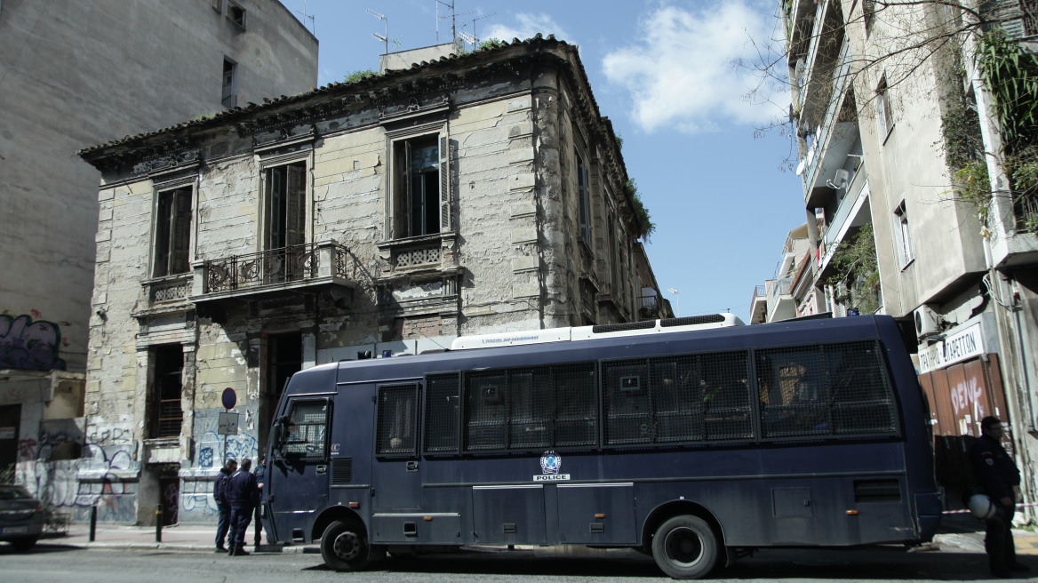 ΕΛΑΣ για καταλήψεις που εκκενώθηκαν: Στο κτήριο της Αχαρνών θα βάλουμε ασυνόδευτα παιδιά, στο δήμο η Βίλα Ζωγράφου