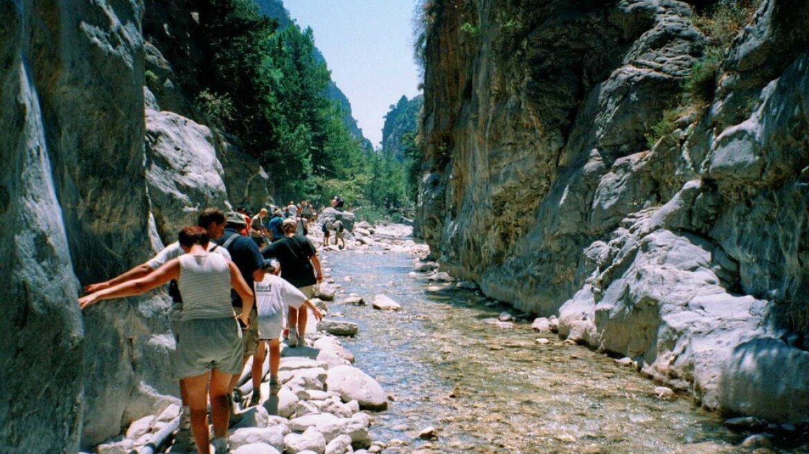 Περιπατητής πέθανε ενώ διέσχιζε το φαράγγι της Σαμαριάς