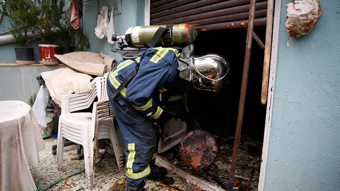 Ένας τραυματίας έπειτα από πυρκαγιά σε διαμέρισμα στο κέντρο της Αθήνας