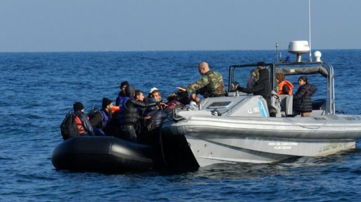 Σκάφος της Frontex περισυνέλεξε 6 πρόσφυγες από τη Μεγίστη