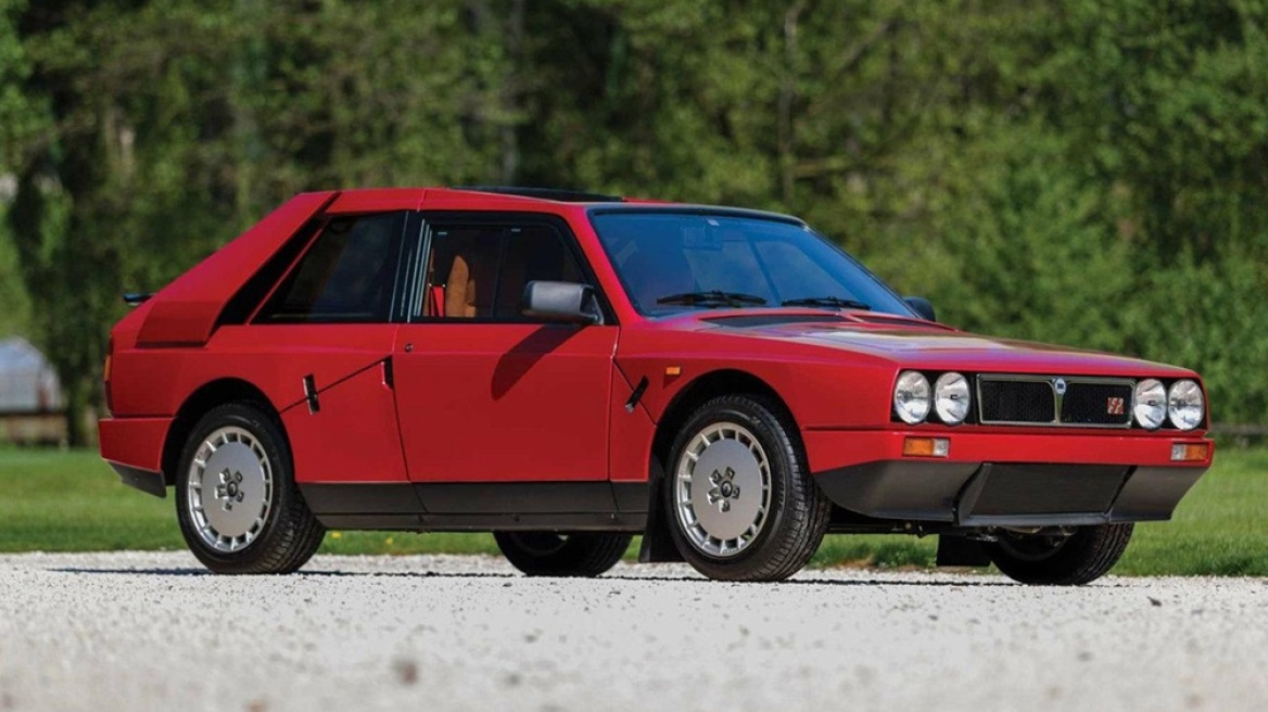 Σε δημοπρασία μια Lancia Delta S4 Stradale