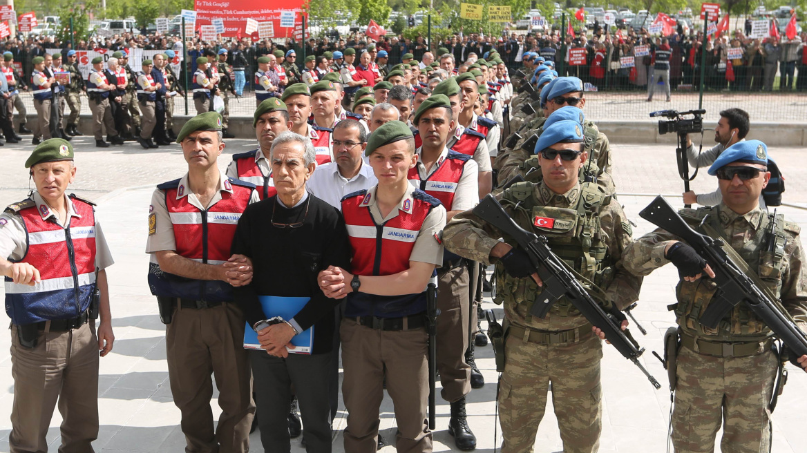 Τουρκία: Ξεκίνησε η δίκη των κατηγορούμενων για συμμετοχή στο αποτυχημένο πραξικόπημα