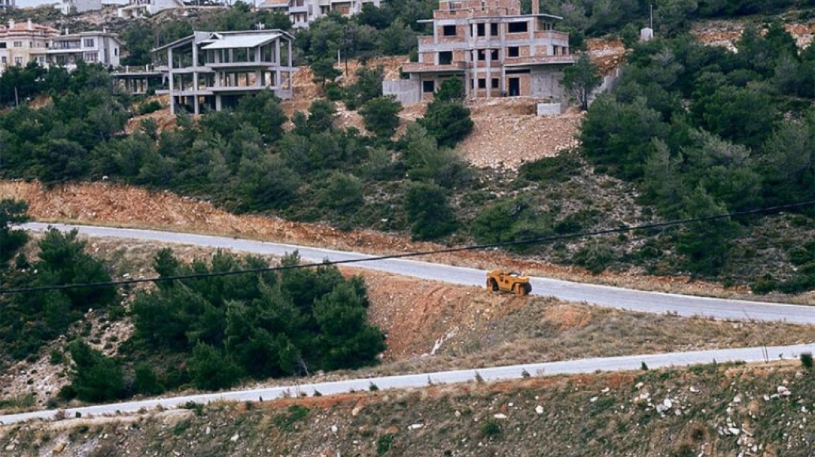 Μετά την ανάρτηση των δασικών χαρτών η νομιμοποίηση των αυθαίρετων οικισμών