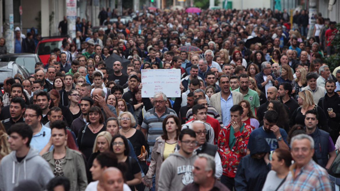 Ξεσηκωμός και οργή του κόσμου για το χάος στο Μενίδι με τους Ρομά