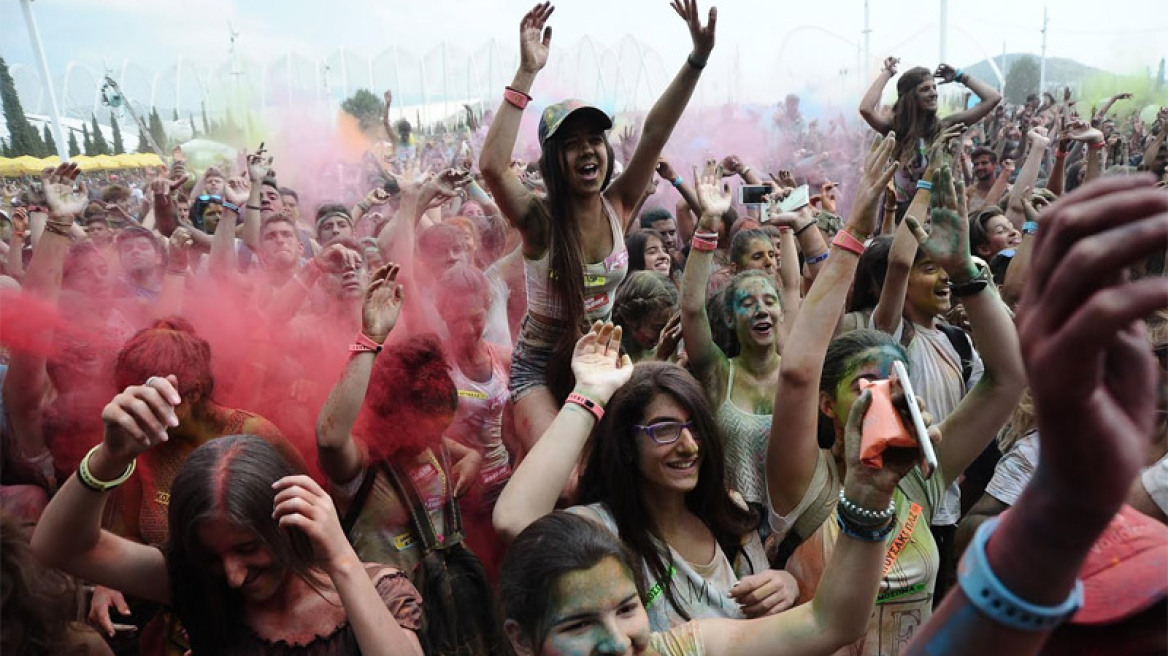 Color Festival: Εκατοντάδες παιδιά φώναξαν για έναν πιο χρωματιστό κόσμο