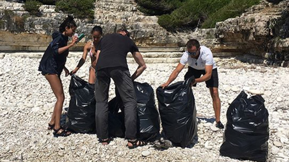 Δήμαρχος Παξών κατά... οικογένειας Σμιθ: Σιγά μην μάζεψαν 22 σακούλες σκουπίδια!