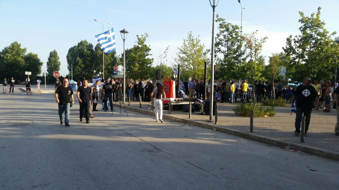 Σε εξέλιξη πορεία Χρυσαυγιτών  στη Θεσσαλονίκη