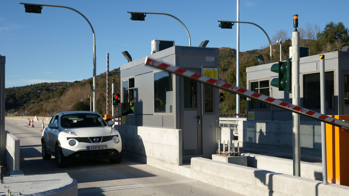 Στη μάχη για τα δορυφορικά διόδια το υπουργείο Υποδομών