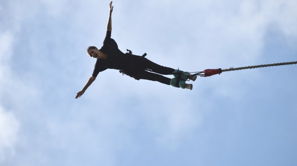 Αδιανόητο: 17χρονη έχασε τη ζωή της σε bungee jumping επειδή ο εκπαιδευτής της δεν είχε καλή προφορά αγγλικών