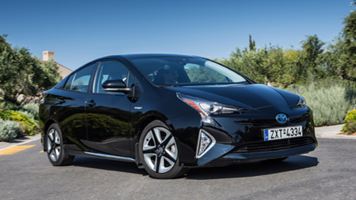 Ταξιδεύουμε με το Toyota Prius 4ης γενιάς!