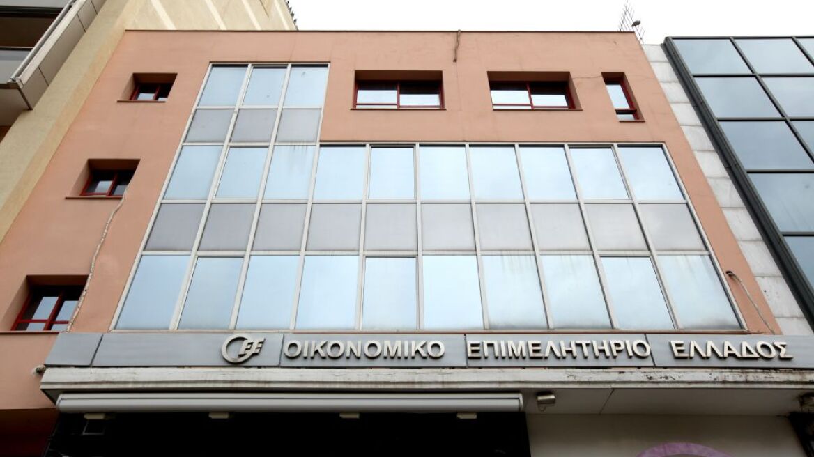 Παράταση μέχρι 27/7 για τα Ε1 ζητάει το Οικονομικό Επιμελητήριο