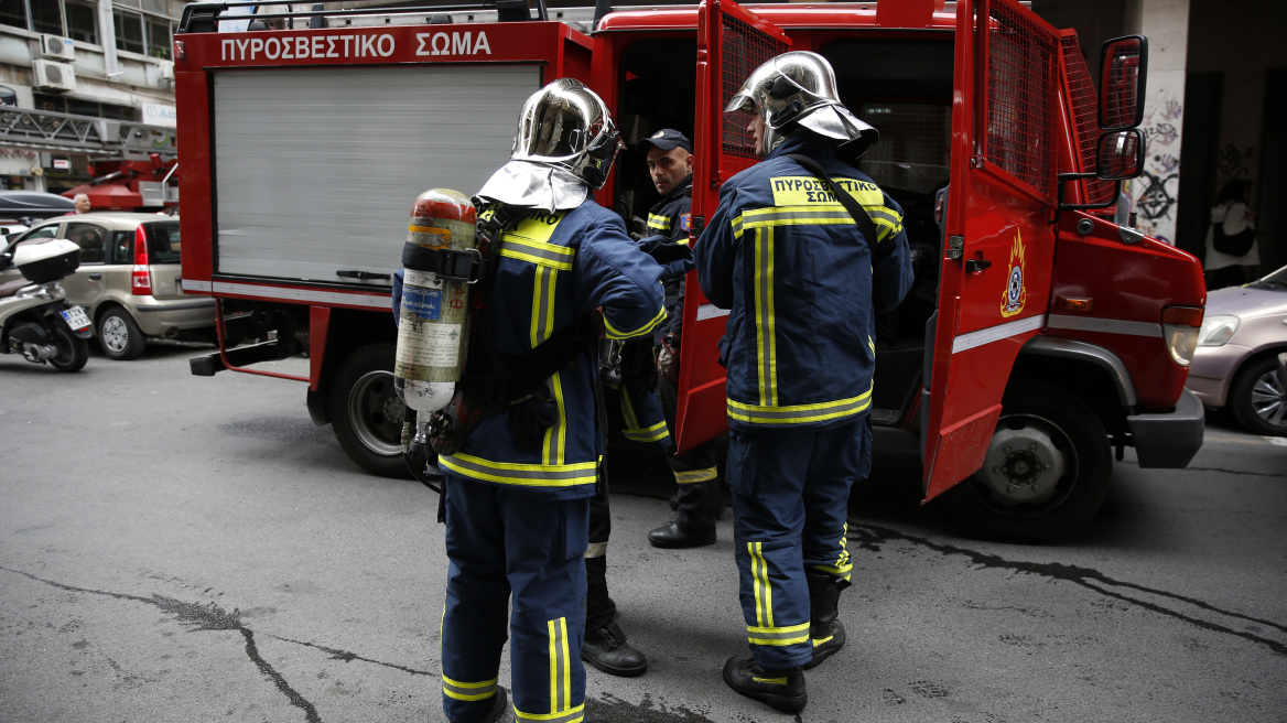 Φωτιά σε διαμέρισμα στο κέντρο της Αθήνας