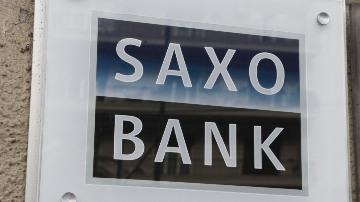 SAXO Bank για Ελλάδα: «Η φάρσα συνεχίζεται» γράφει για την έξοδο στις αγορές