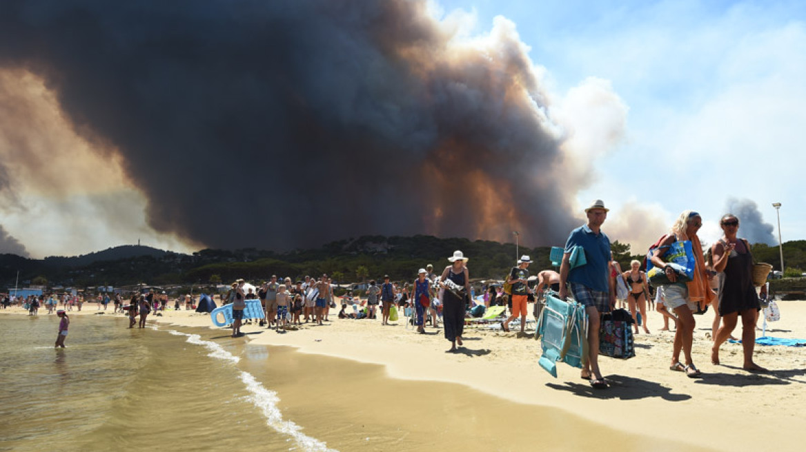 Μαρτυρίες από την πύρινη λαίλαπα σε Γαλλία: «Αυτή η φωτιά είναι η κόλαση»