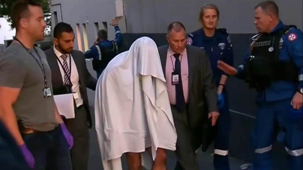 Australian Police arrest four men allegedly plotting to bomb airplane