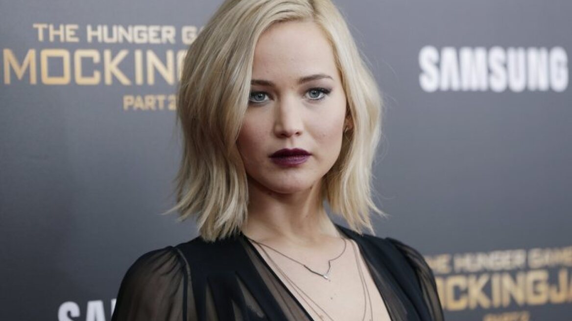 Το νέο εξώφυλλο της Jennifer Lawrence είναι ένα πορτρέτο ζωγραφικής!