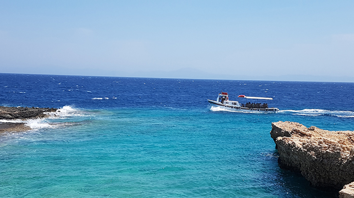 Μόλις μια ώρα από τη Μύκονο...