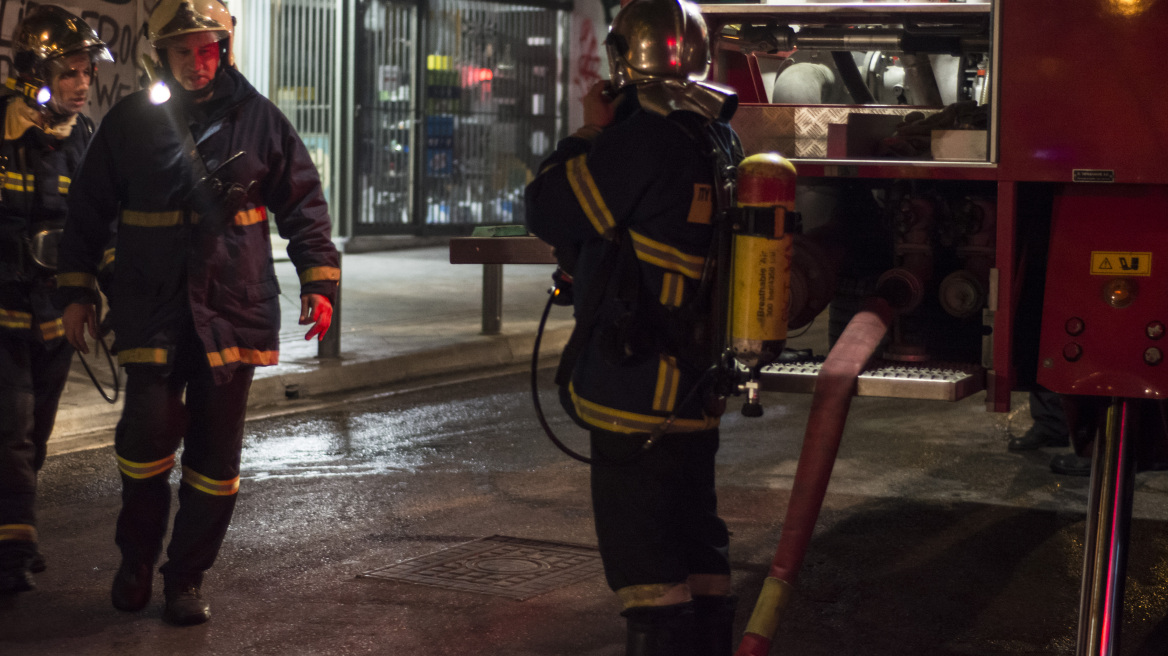 Τραγωδία στη Μυτιλήνη: Δύο αδέλφια νεκρά από πυρκαγιά στις εργατικές κατοικίες Πολιχνίτου