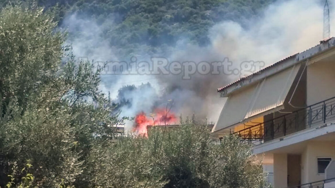 Πυρκαγιά στα Καμμένα Βούρλα