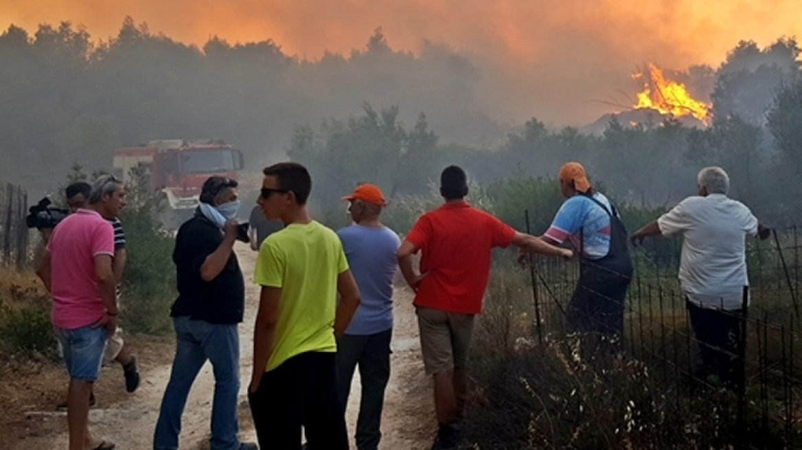 Ζάκυνθος: Τρίτη μέρα στην πύρινη κόλαση