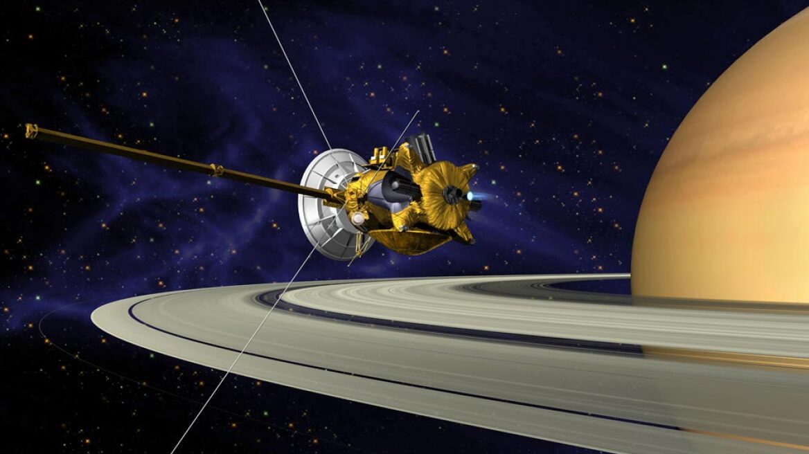 Το Cassini θα «ξύσει» την επιφάνεια του Κρόνου και μετά θα... «αυτοκτονήσει»