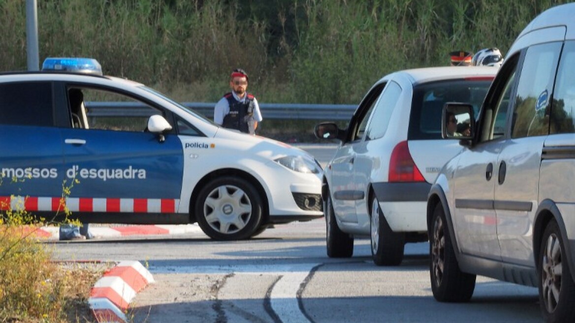 Τρεις Μαροκινοί και ένας Ισπανός οι συλληφθέντες για τη διπλή τρομοκρατική επίθεση στην Ισπανία