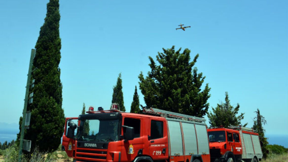 Ζάκυνθος: Ελικόπτερο εντόπισε εμπρηστές - Μεγάλη επιχείρηση για τη σύλληψή τους