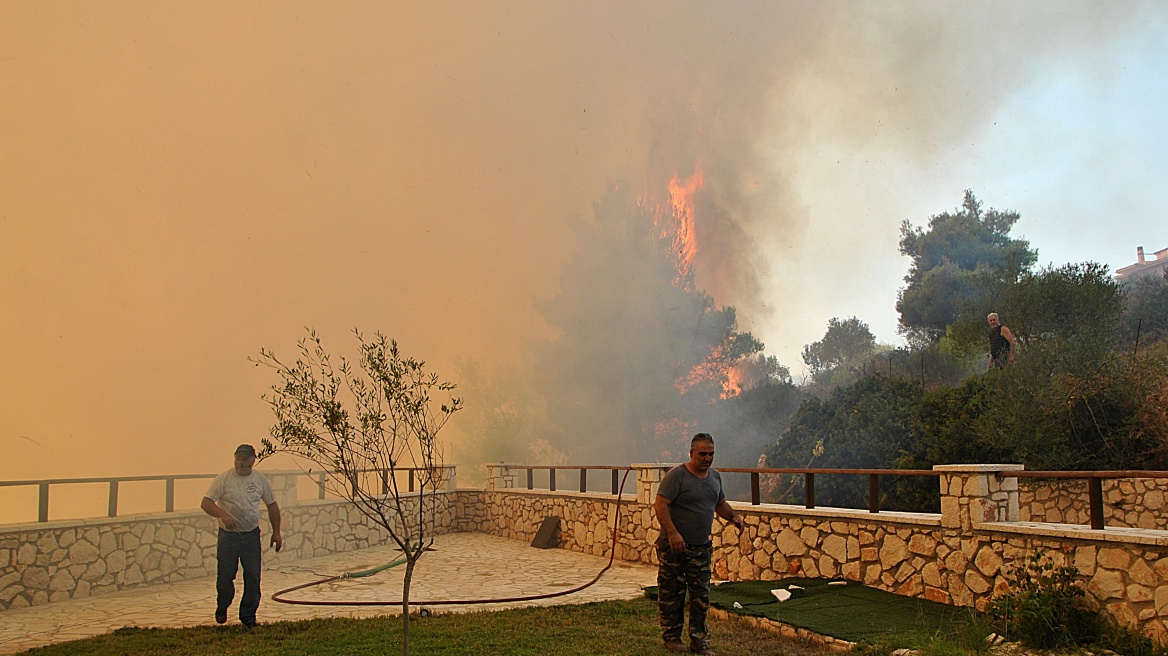 Ζάκυνθος: Δεν είναι τυχαίες οι πυρκαγιές, λέει ο γγ Πολιτικής Προστασίας