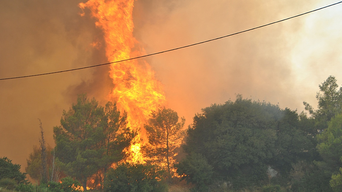 Υψηλός ο κίνδυνος πυρκαγιάς και σήμερα 