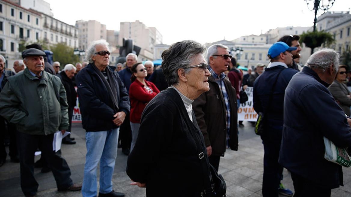 Το Δημόσιο ζητά ΕΝΦΙΑ και φόρους αλλά δεν πληρώνει συντάξεις και επιστροφές