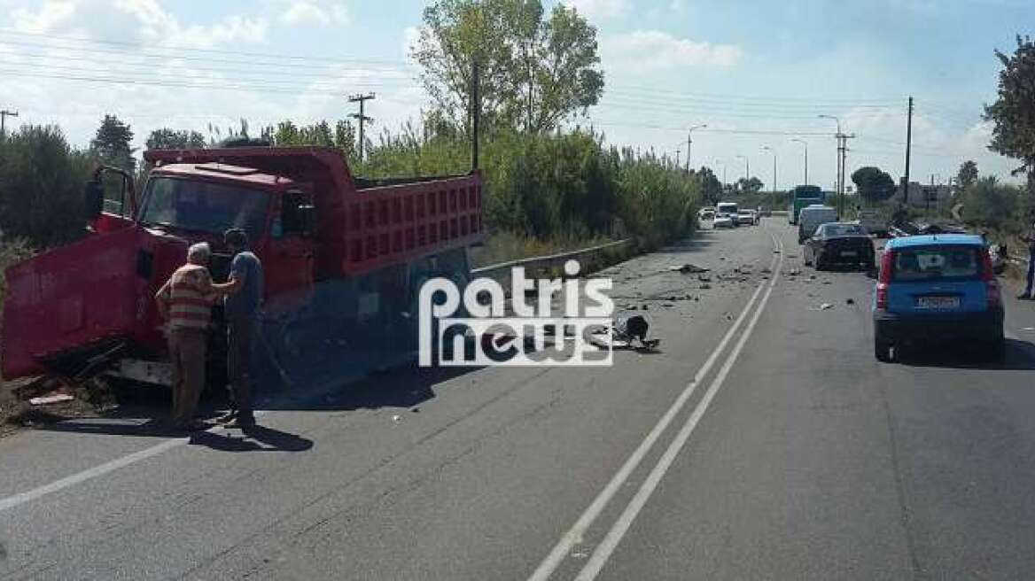 Σοβαρό τροχαίο στη διασταύρωση της Νέας Μανωλάδας – Πληροφορίες για νεκρούς