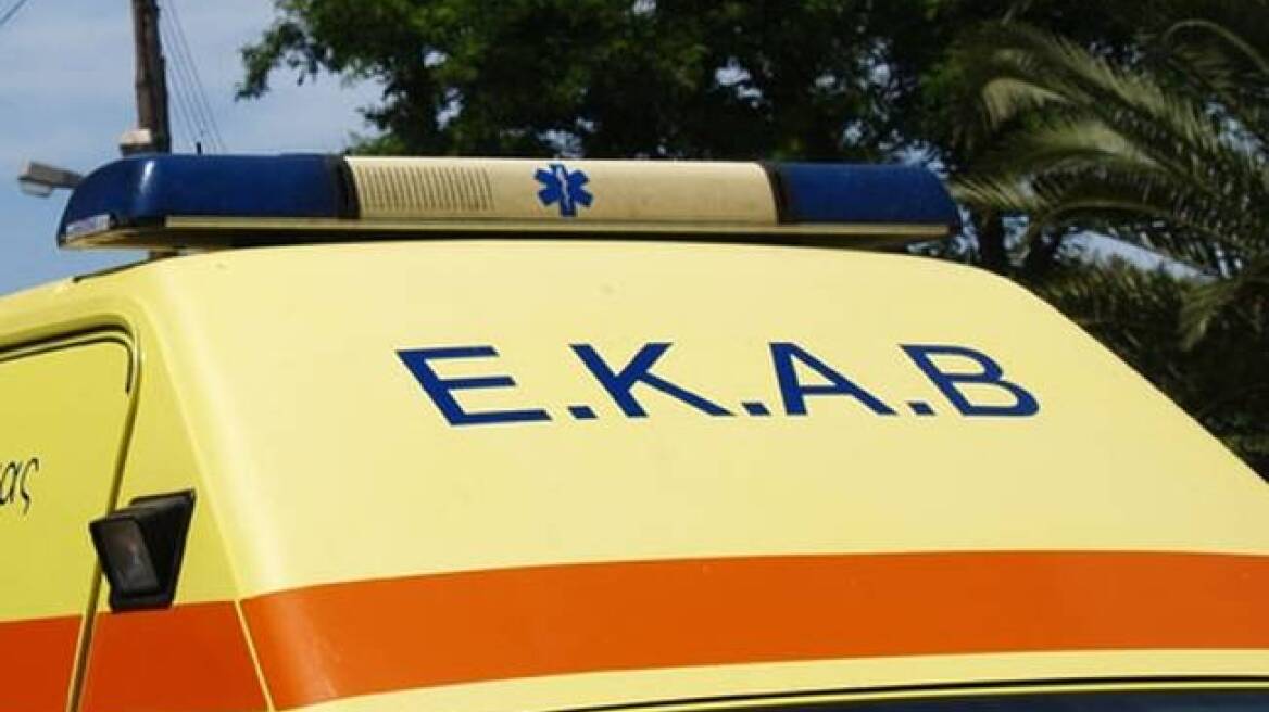 Κρήτη: Περίμενε το λεωφορείο και τον παρέσυρε αυτοκίνητο