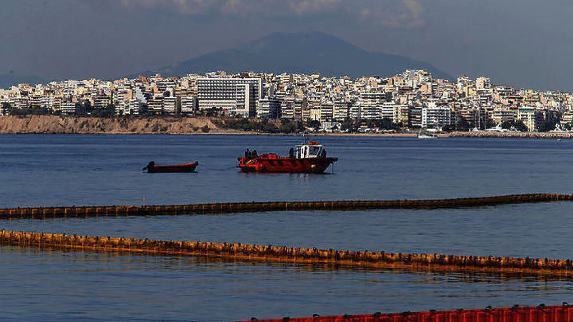 Έως και 900 εκατ. ευρώ αποζημίωση για την πετρελαιοκηλίδα του «Αγία Ζώνη ΙΙ»