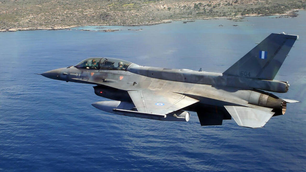 Προσγειώθηκε στην Κάρπαθο το F-16 που παρουσίασε μηχανική βλάβη