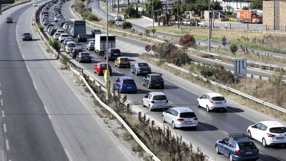 Τέλη κυκλοφορίας: «Ναυάγησαν» τα σχέδια για αλλαγές - Ποιοι θα δουν μικρές ελαφρύνσεις