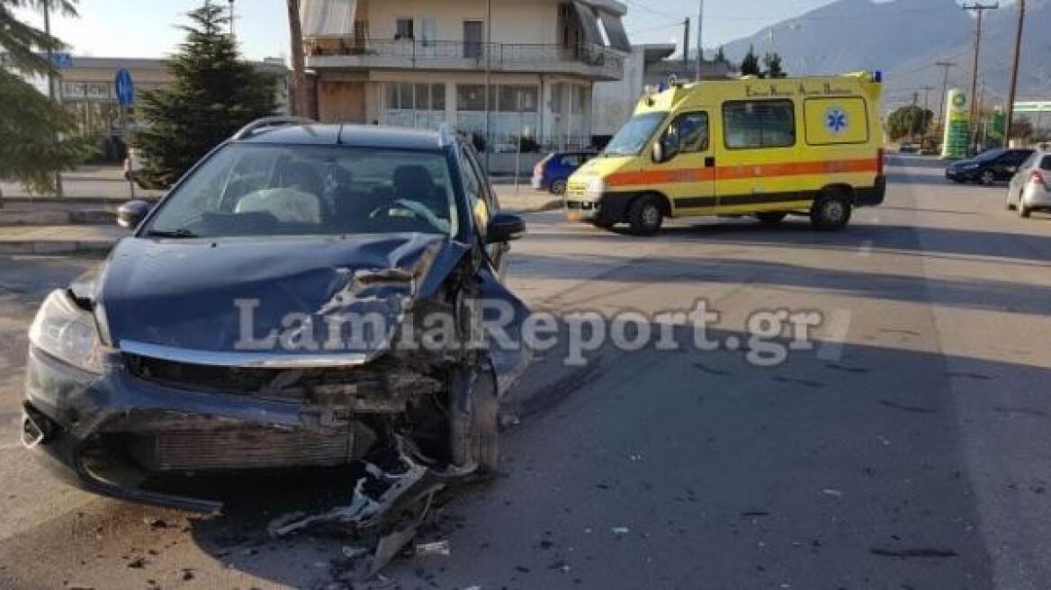 Λαμία: Τροχαίο έξω από σχολείο - Στο νοσοκομείο δύο μαθήτριες