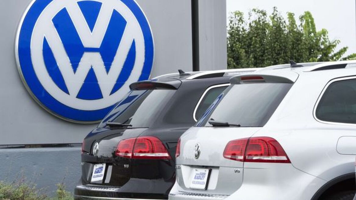 Η Volkswagen αντιμέτωπη με τους εργαζομένους εν όψει επώδυνων περικοπών