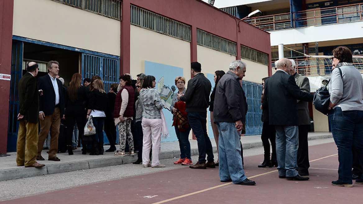 Ανησυχία στον ΣΥΡΙΖΑ από το αντικυβερνητικό δημοψήφισμα στην Kεντροαριστερά