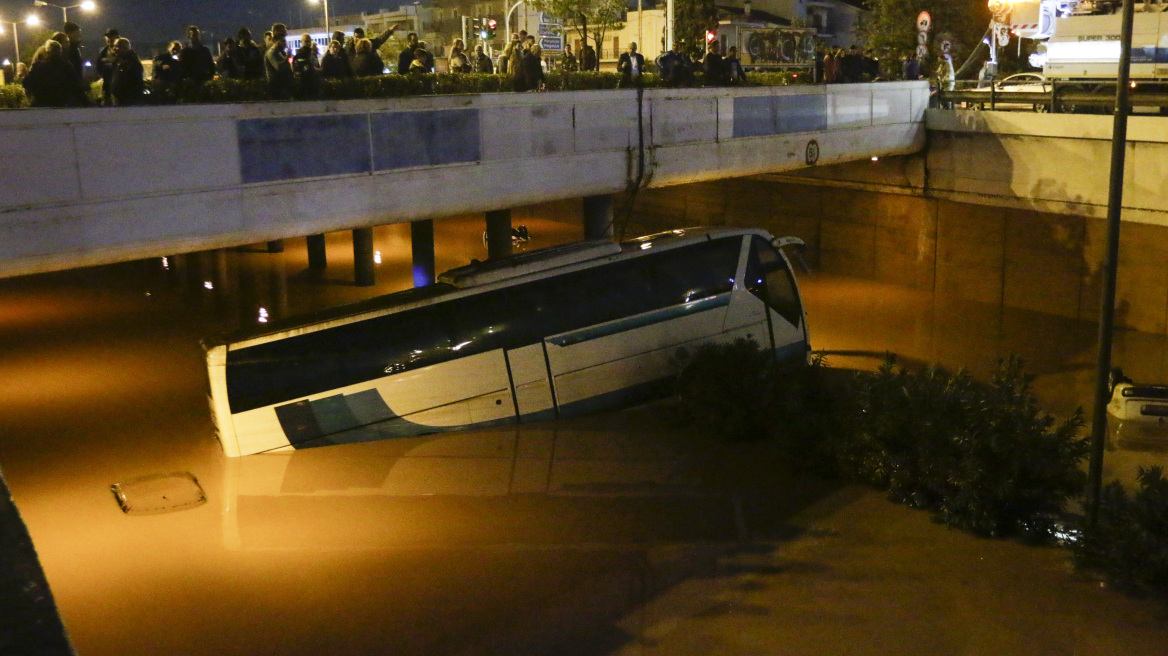 Φόβοι για πλιάτσικο από συμμορίες στη Δυτική Αττική