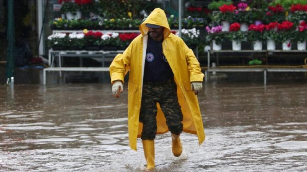 Συνεχίζεται η κακοκαιρία με βροχές και καταιγίδες - Έρχονται βοριάδες και πτώση της θερμοκρασίας