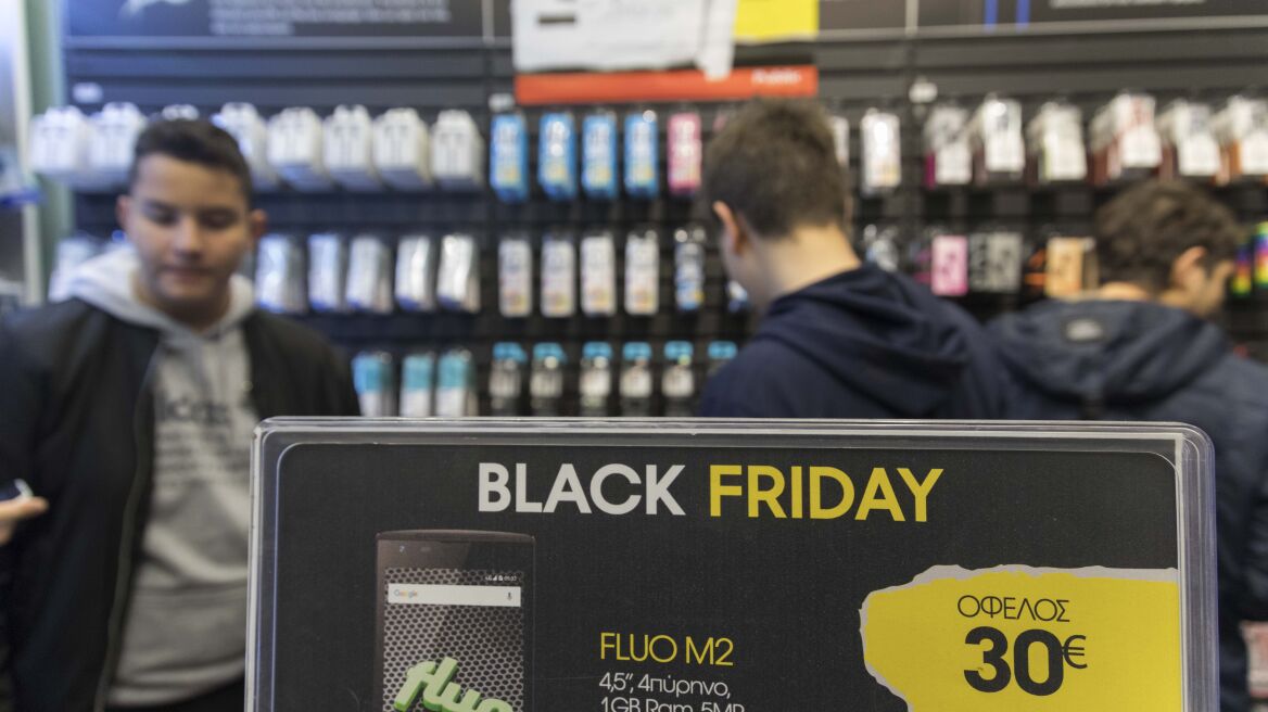 Black Friday 2024 και Χριστούγεννα «κρατούν» ανοιχτά τα καταστήματα τις Κυριακές