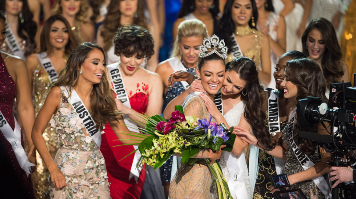 Μια Νοτιοαφρικανή καλλονή ανακηρύχθηκε «Miss Universe 2017»