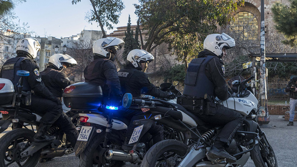 Μεγάλη επιχείρηση στη Βάρκιζα: Συνελήφθη αλλοδαπός με 135 κιλά κοκαΐνης